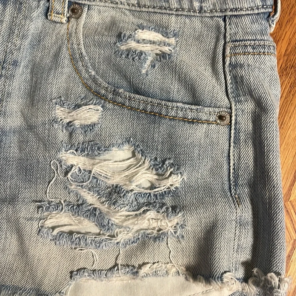 Shorts - Picture 4 of 6